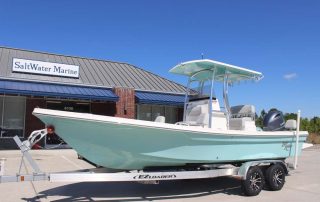 SHALLOW DRAFT BAY BOAT